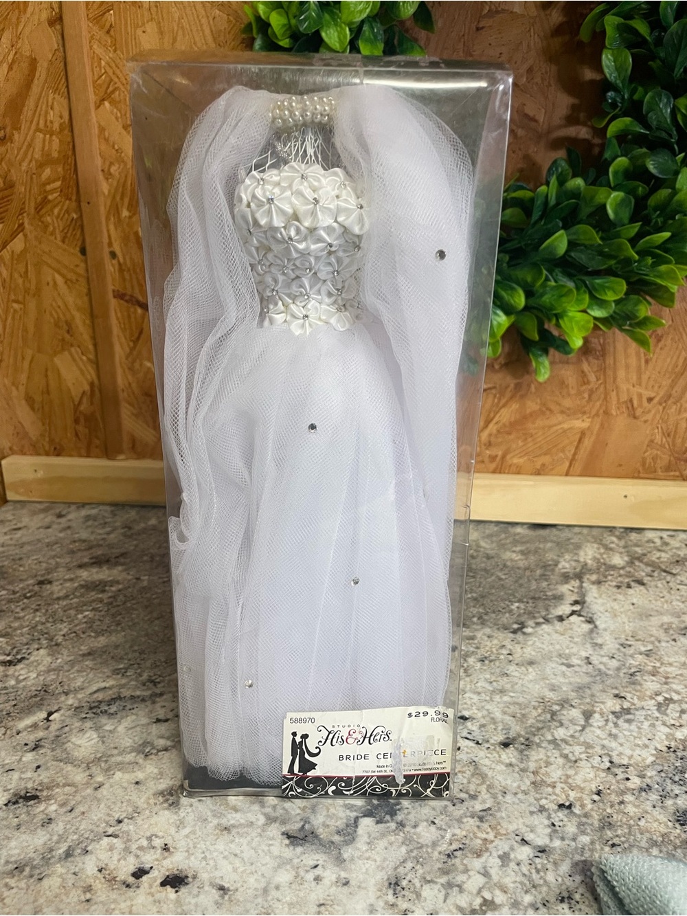 His & Hers White Wedding Gown & Veil on Wire Centerpiece Display Figure - Picture 8 of 9